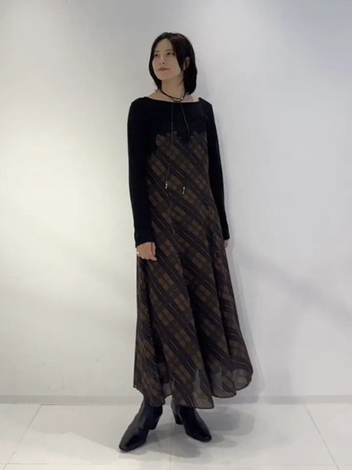 GRACE CONTINENTAL Hikaru Okada コーディネート画像
