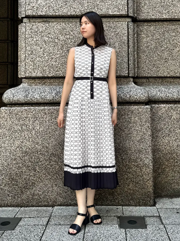 GRACE CONTINENTAL 伊藤　静華 コーディネート画像
