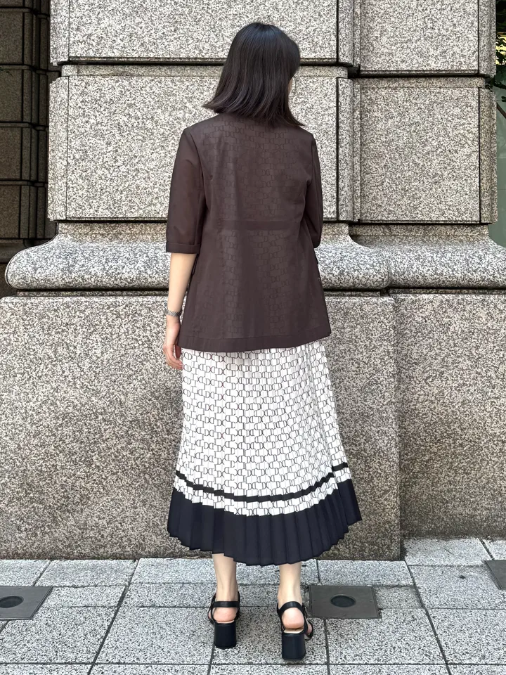 GRACE CONTINENTAL 伊藤　静華 コーディネート画像