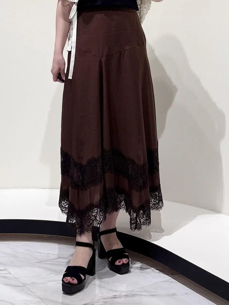 GRACE CONTINENTAL 平野 裕華 コーディネート画像
