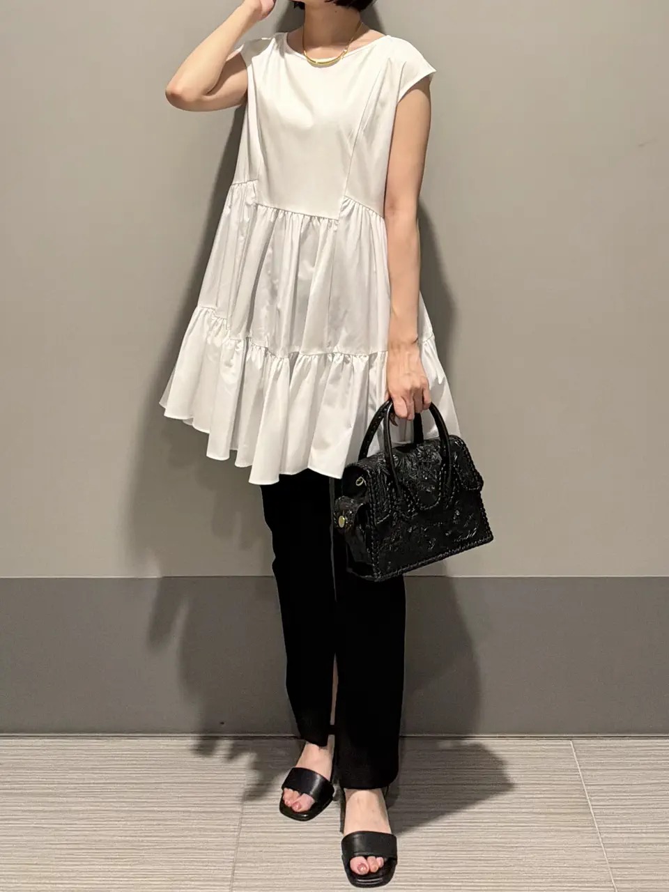 GRACE CONTINENTAL MORITA AI コーディネート画像