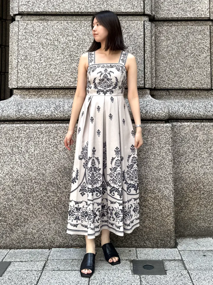 GRACE CONTINENTAL 伊藤　静華 コーディネート画像