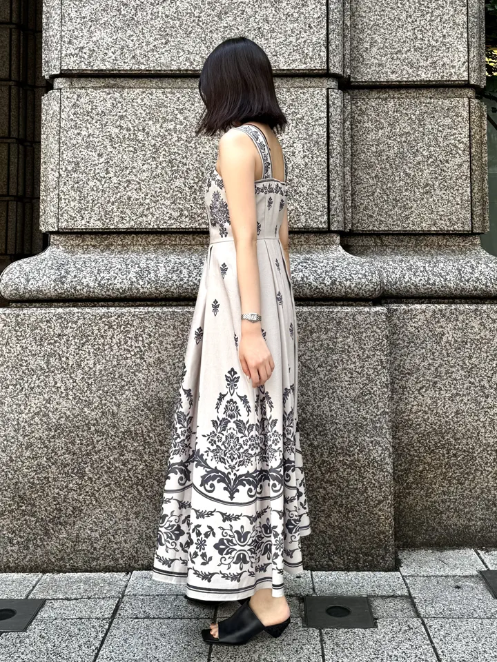 GRACE CONTINENTAL 伊藤　静華 コーディネート画像