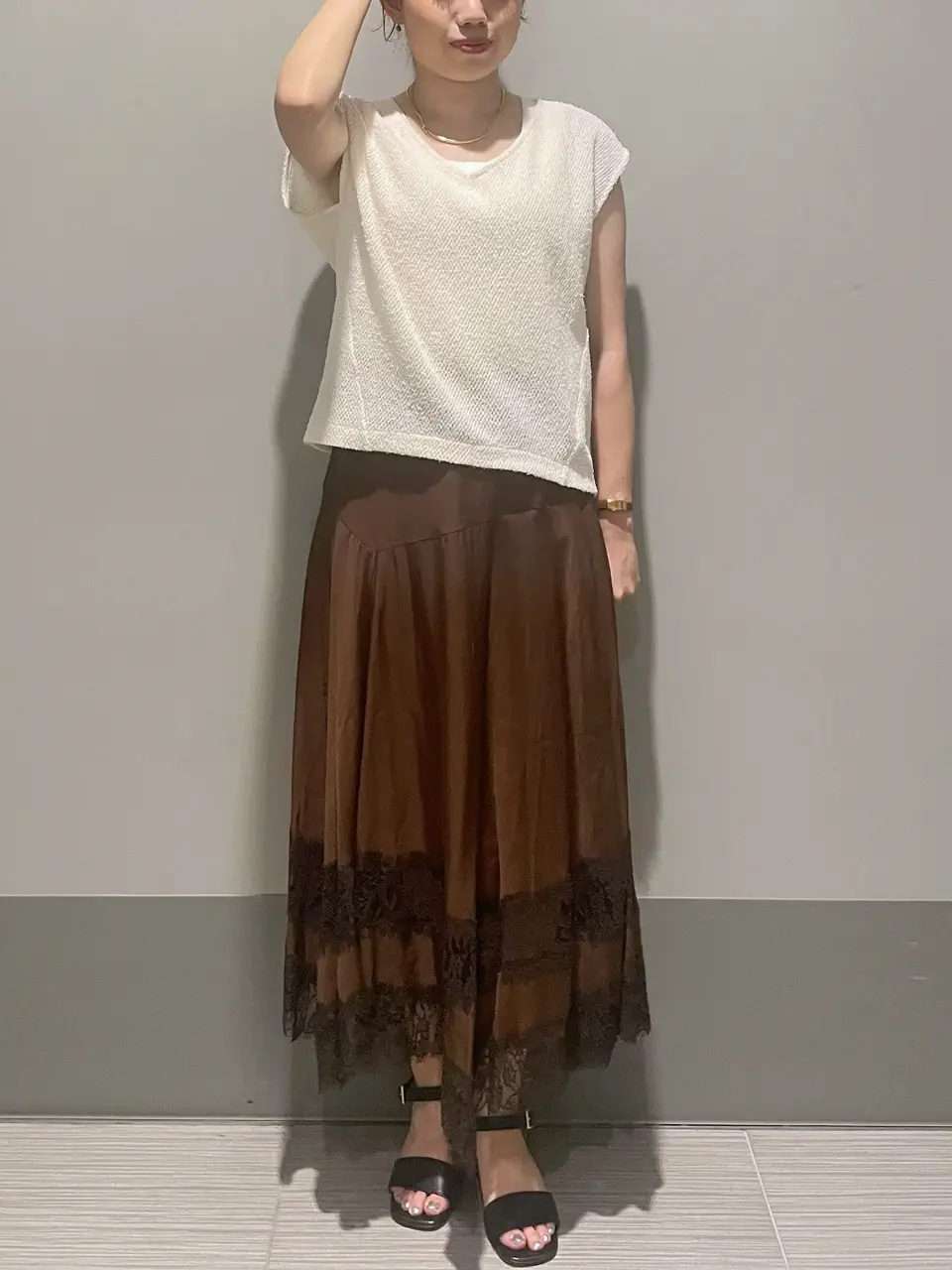 GRACE CONTINENTAL 細川　もなみ コーディネート画像