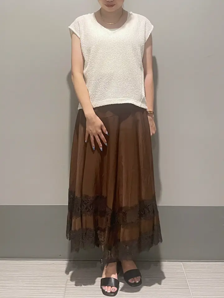 GRACE CONTINENTAL 細川　もなみ コーディネート画像