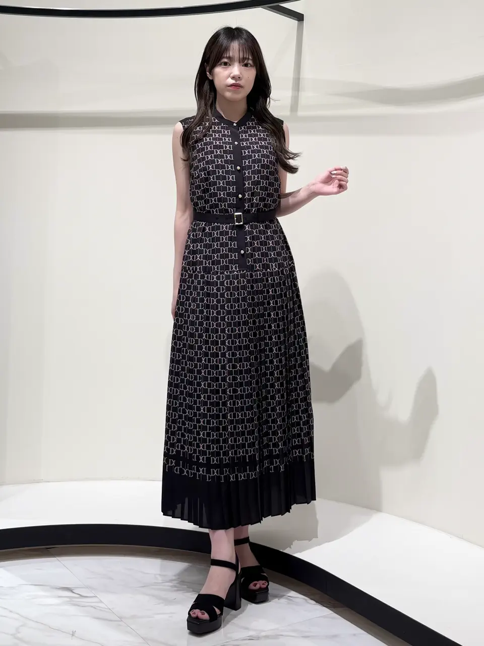 GRACE CONTINENTAL 平野 裕華 コーディネート画像