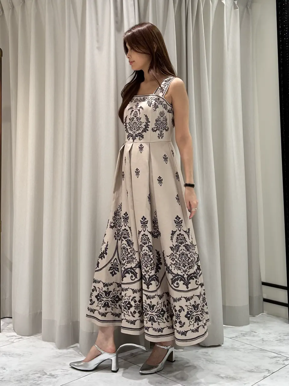 GRACE CONTINENTAL 志田　悠 コーディネート画像