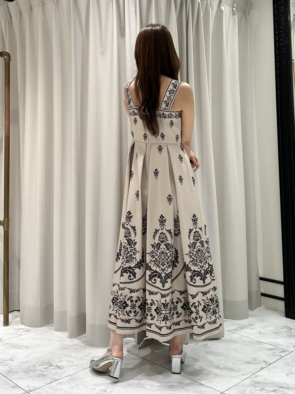 GRACE CONTINENTAL 志田　悠 コーディネート画像