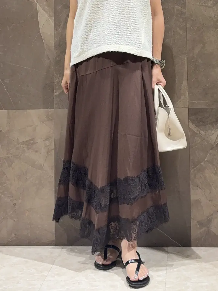GRACE CONTINENTAL 穐山　香織 コーディネート画像