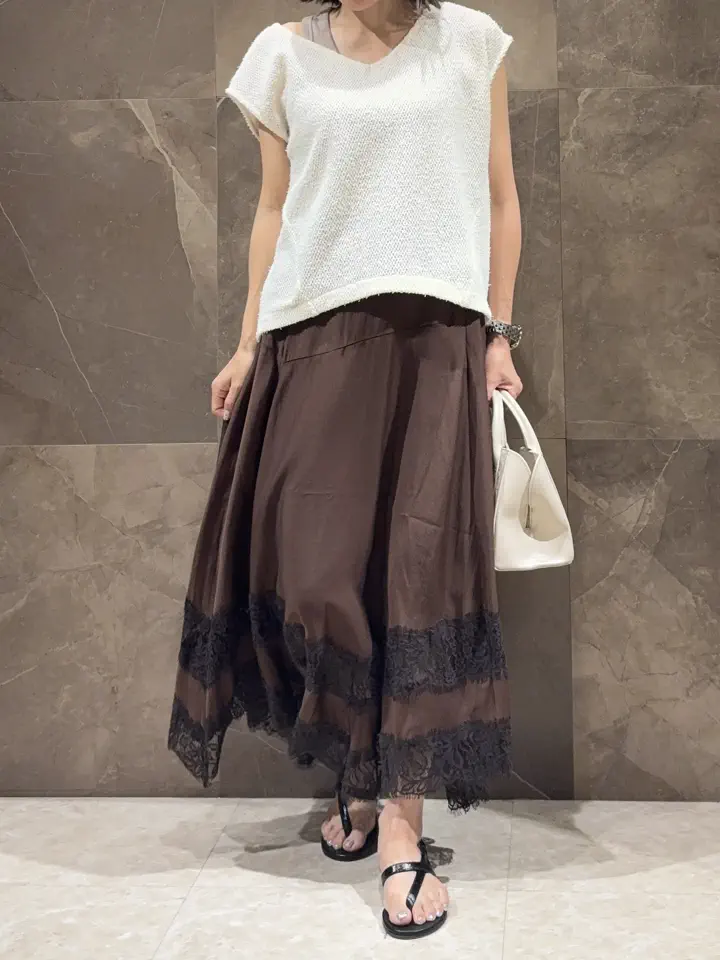 GRACE CONTINENTAL 穐山　香織 コーディネート画像