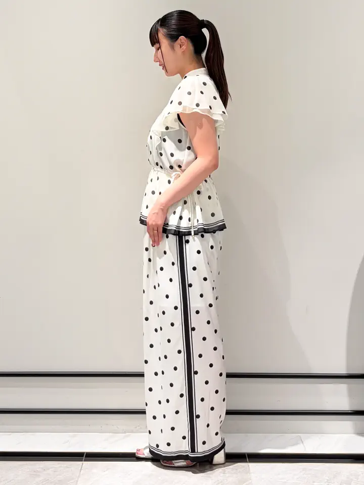 GRACE CONTINENTAL CHISAKO.S コーディネート画像
