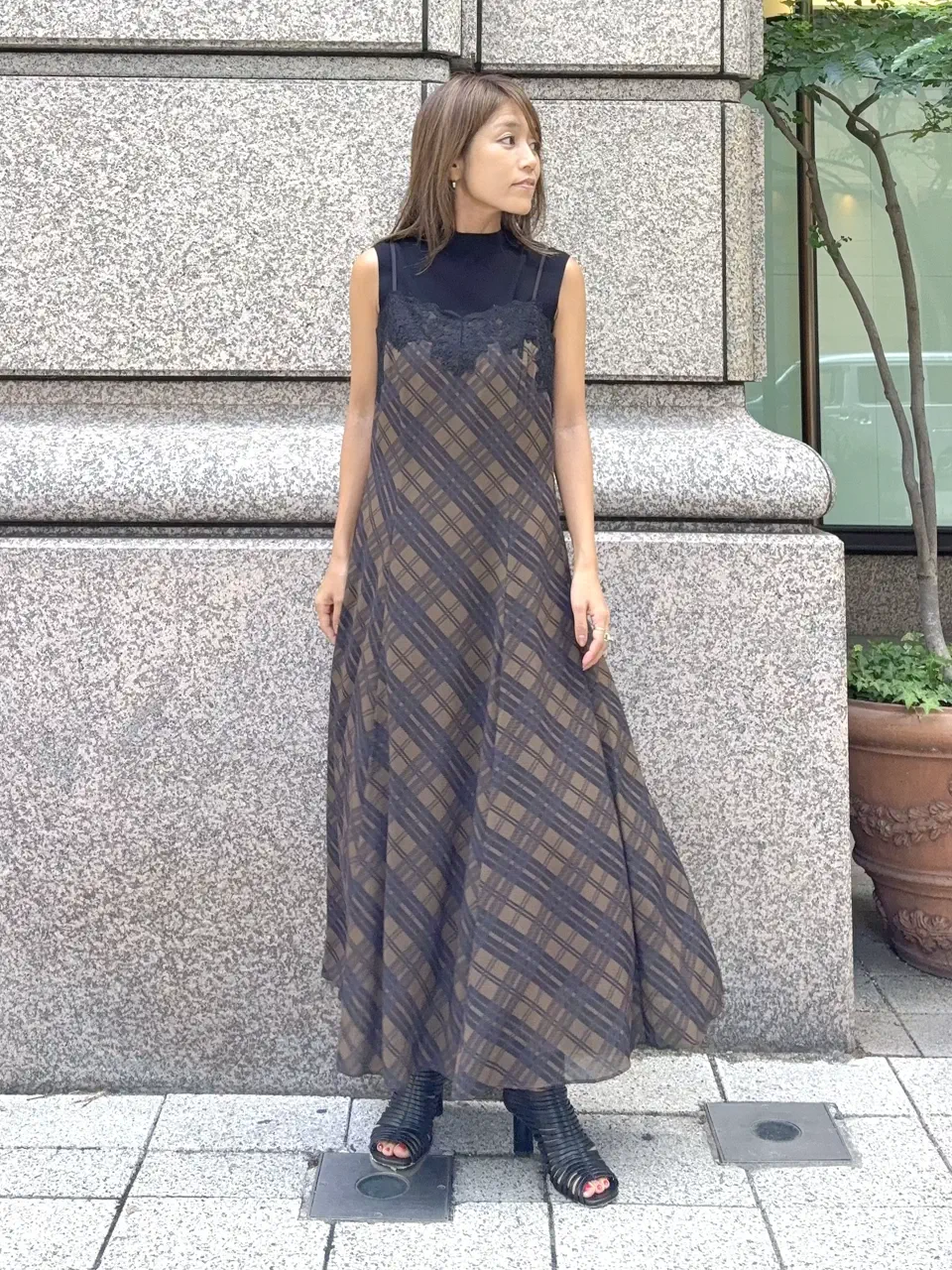 GRACE CONTINENTAL yukimi yonee コーディネート画像