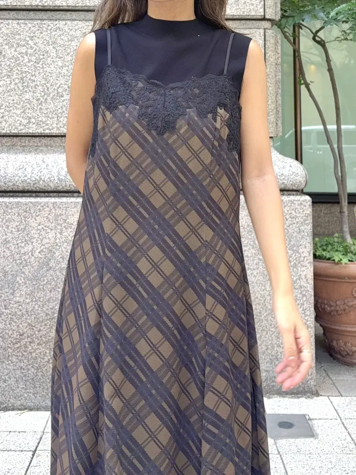 GRACE CONTINENTAL yukimi yonee コーディネート画像
