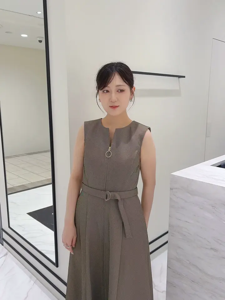 GRACE CONTINENTAL SASAKI コーディネート画像