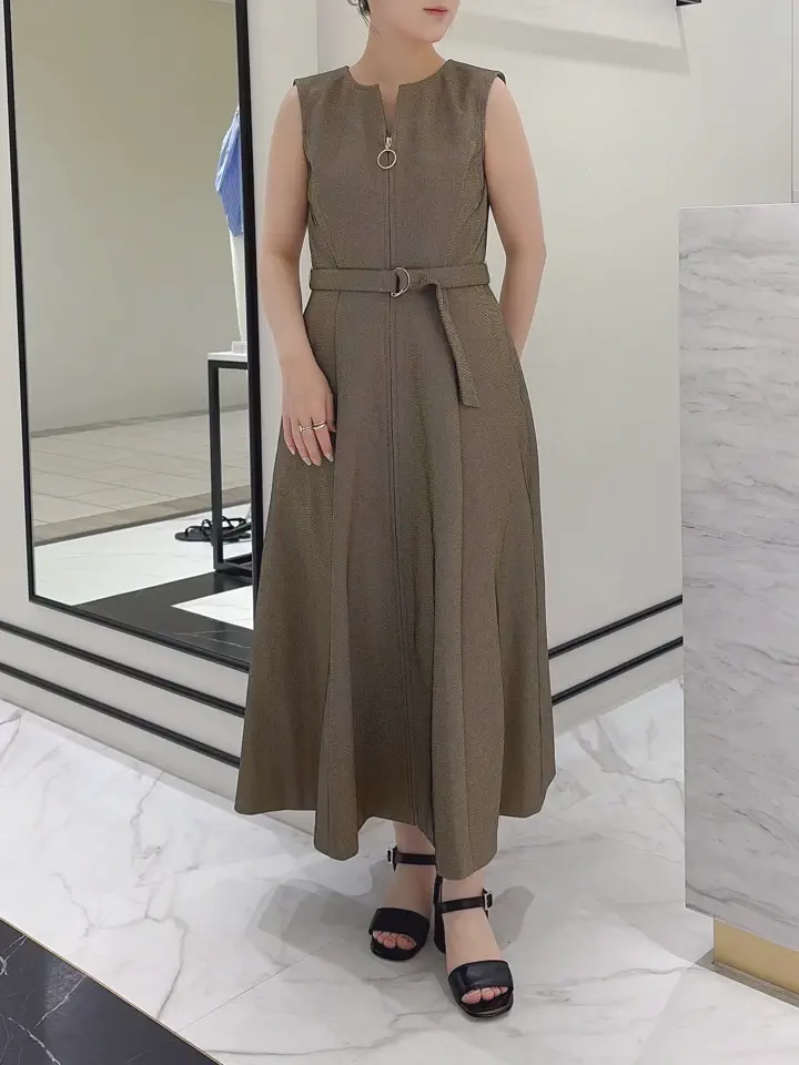 GRACE CONTINENTAL SASAKI コーディネート画像
