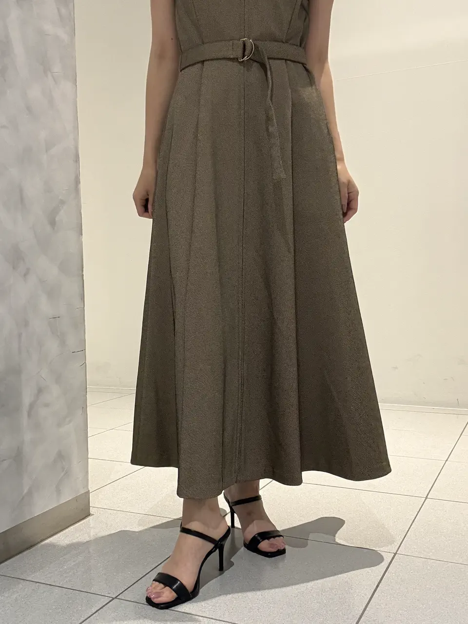 GRACE CONTINENTAL FUKUSHIMA YURIE コーディネート画像