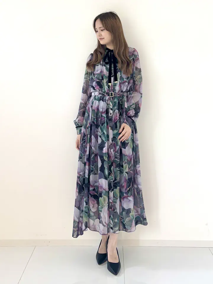 GRACE CONTINENTAL miyuki adachi コーディネート画像