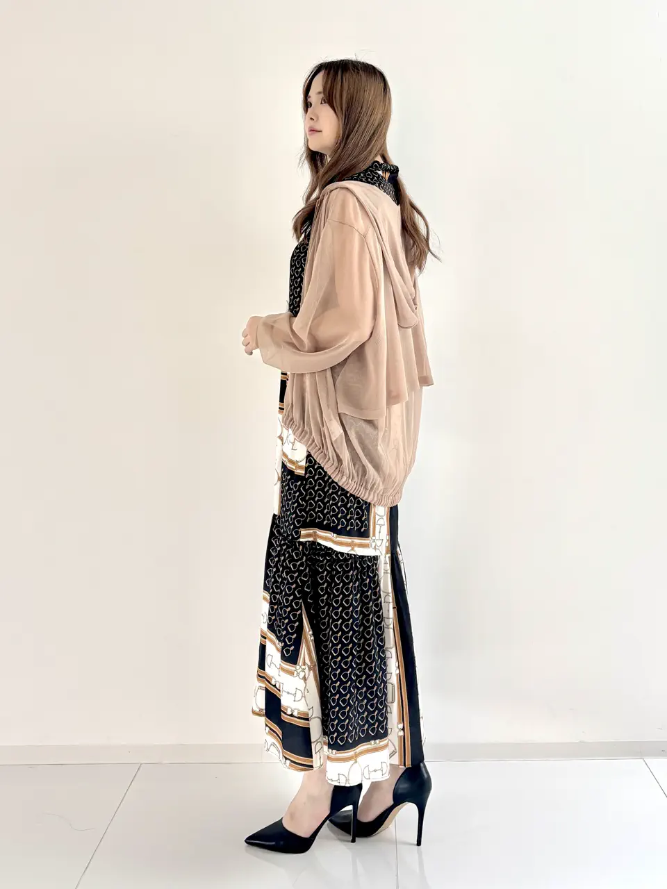 GRACE CONTINENTAL miyuki adachi コーディネート画像