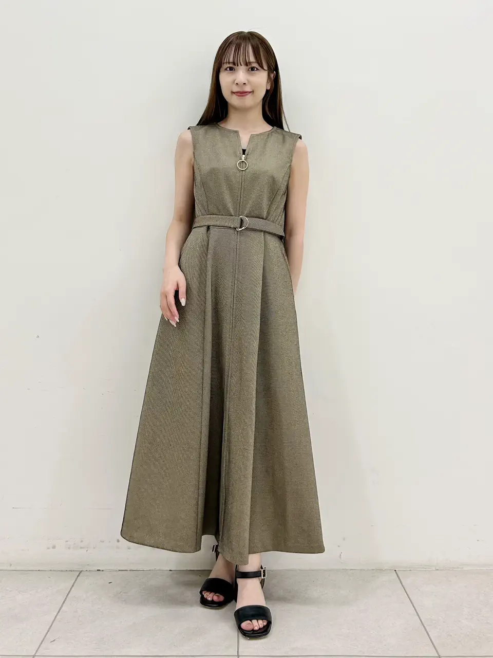 GRACE CONTINENTAL Miu Akamatsu コーディネート画像