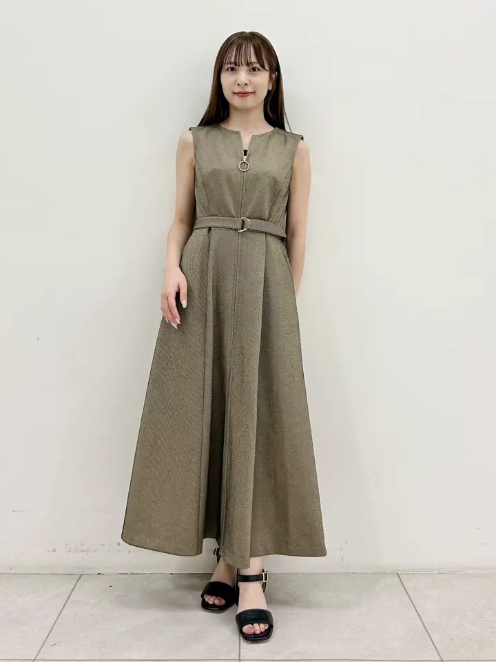GRACE CONTINENTAL Miu Akamatsu コーディネート画像