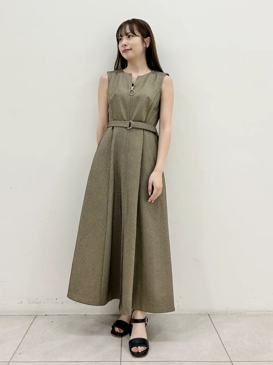 GRACE CONTINENTAL Miu Akamatsu コーディネート画像