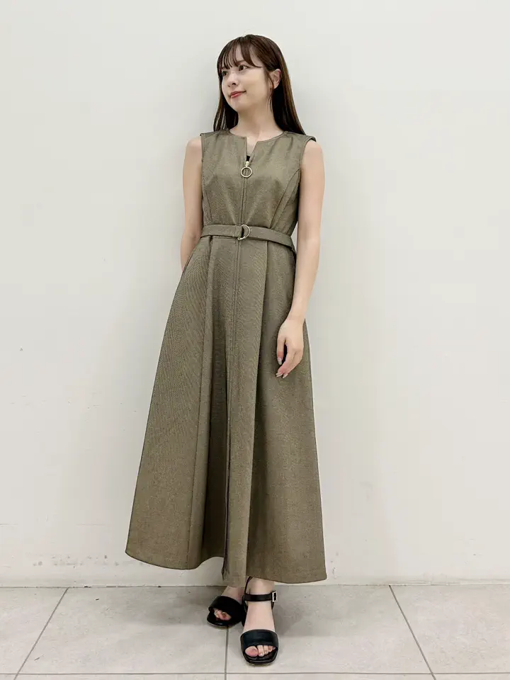 GRACE CONTINENTAL Miu Akamatsu コーディネート画像