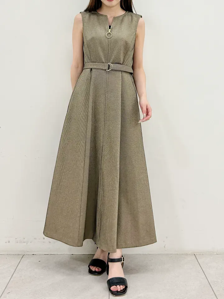 GRACE CONTINENTAL Miu Akamatsu コーディネート画像