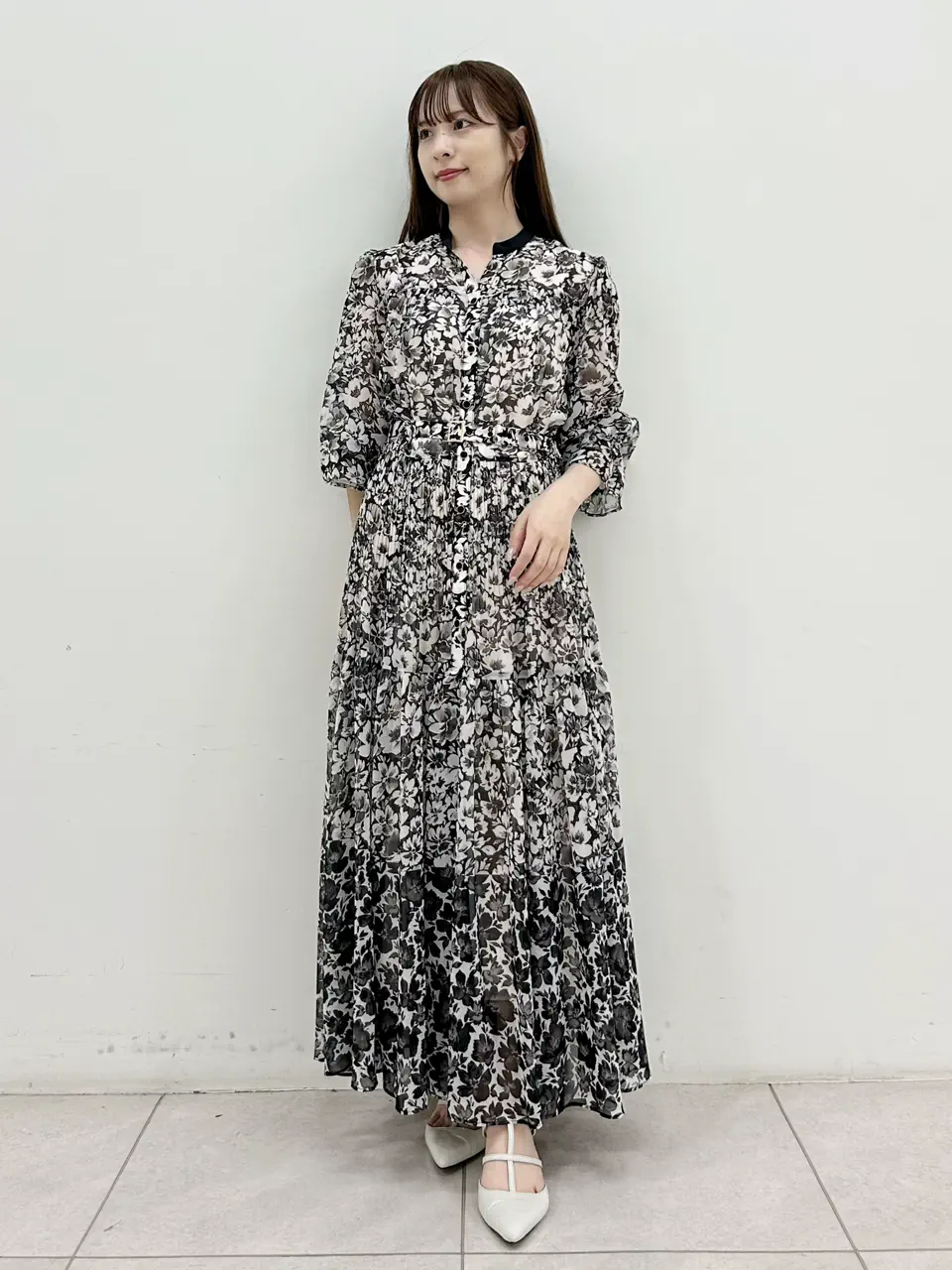 GRACE CONTINENTAL Miu Akamatsu コーディネート画像