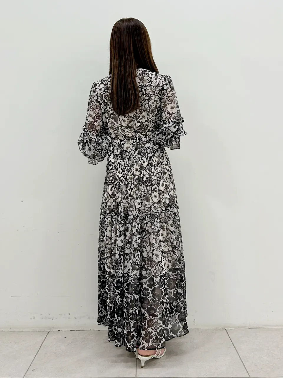 GRACE CONTINENTAL Miu Akamatsu コーディネート画像
