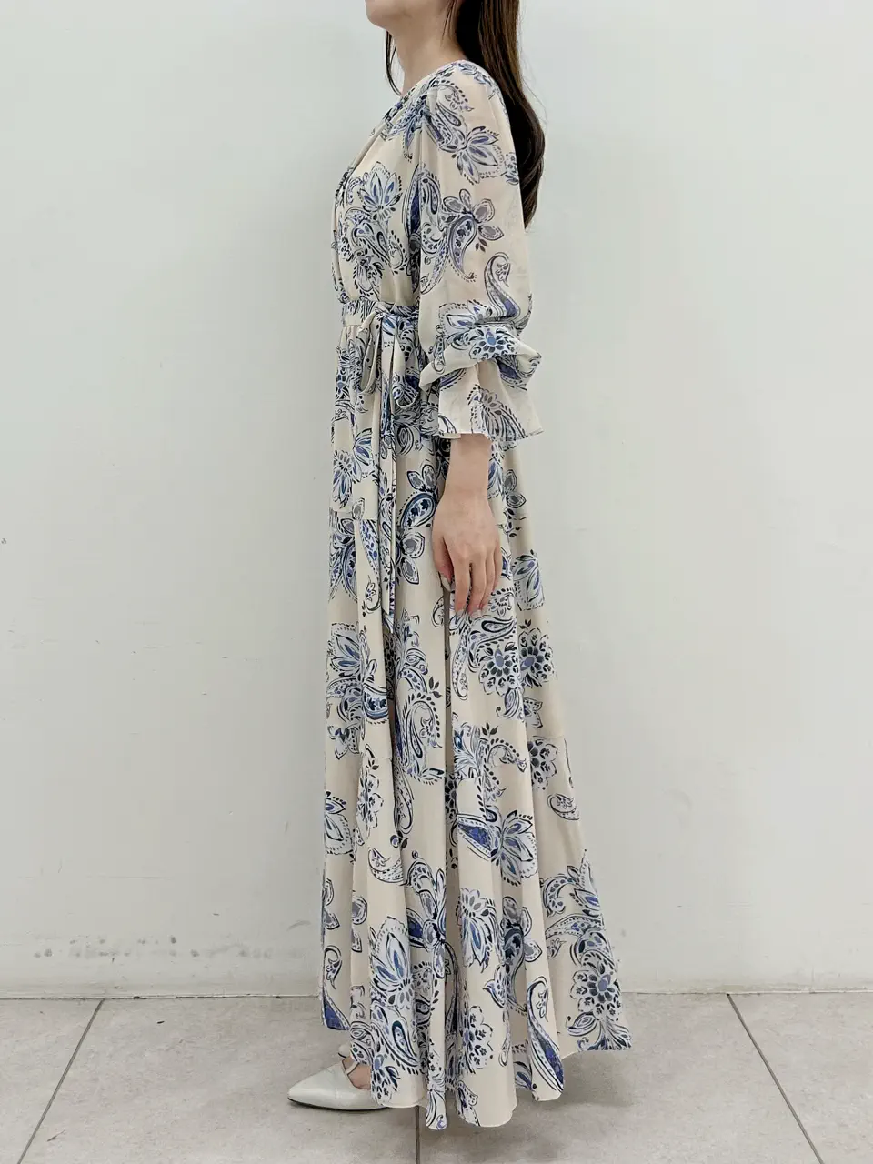 GRACE CONTINENTAL Miu Akamatsu コーディネート画像