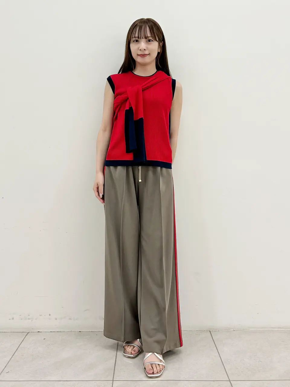  Miu Akamatsu コーディネート画像