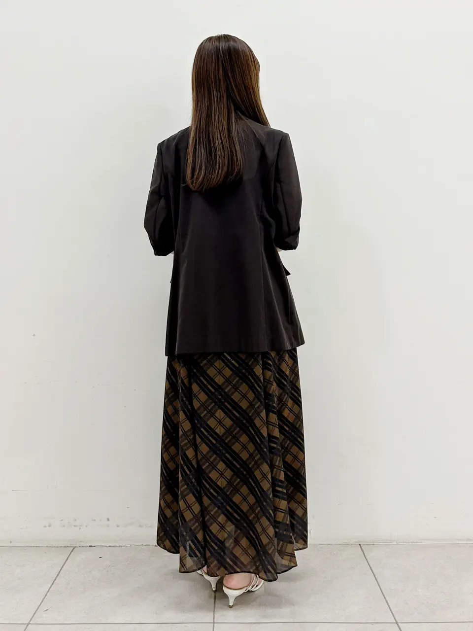 GRACE CONTINENTAL Miu Akamatsu コーディネート画像