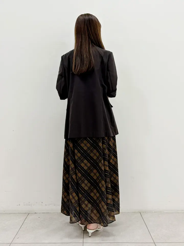 GRACE CONTINENTAL Miu Akamatsu コーディネート画像