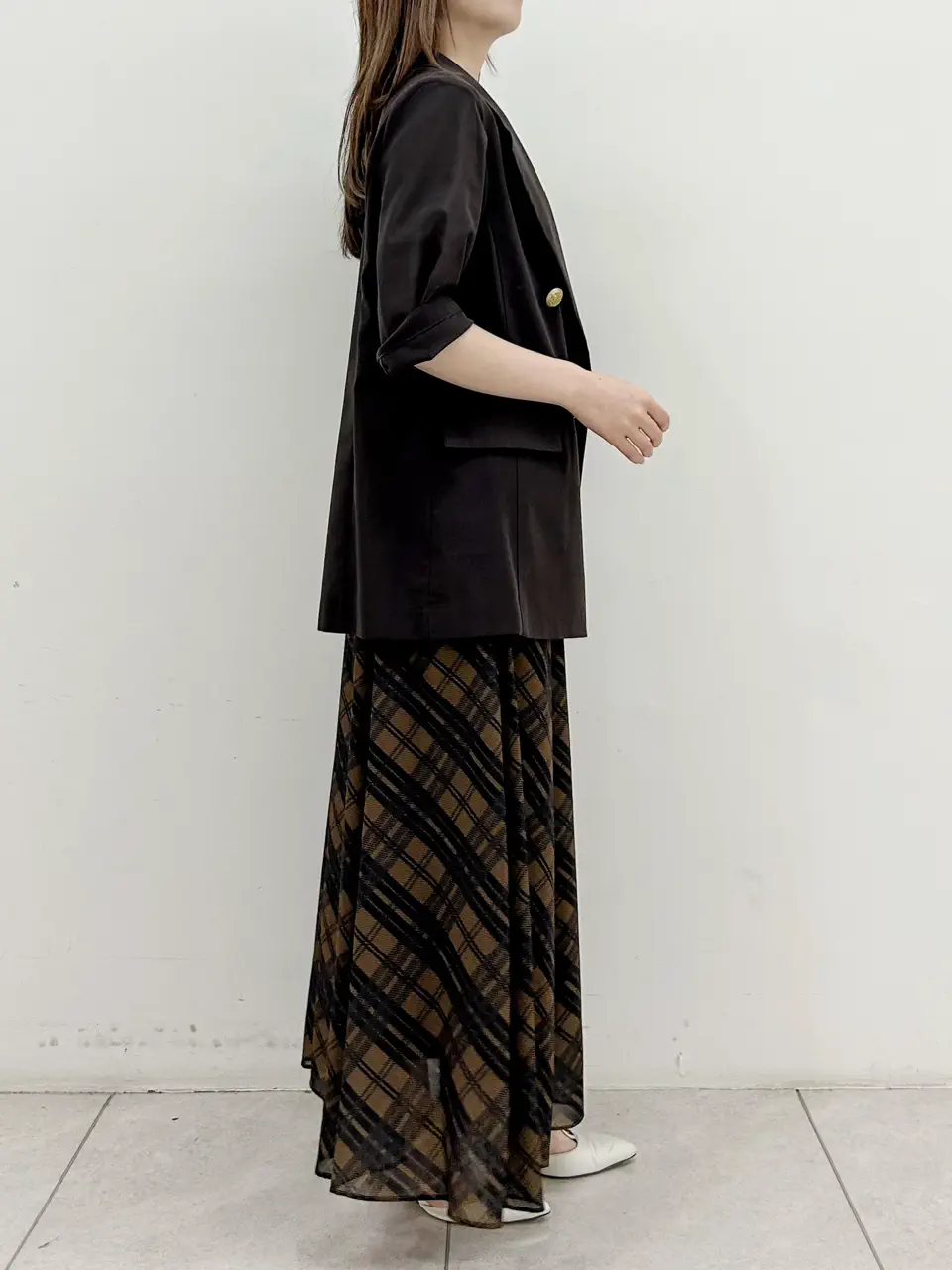 GRACE CONTINENTAL Miu Akamatsu コーディネート画像