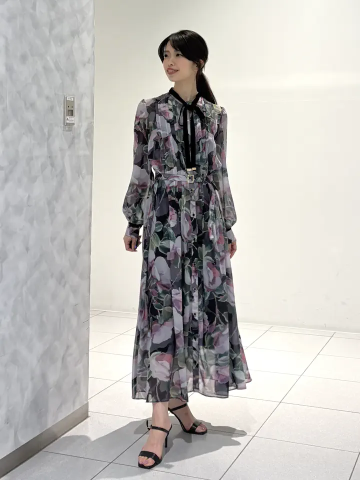 GRACE CONTINENTAL FUKUSHIMA YURIE コーディネート画像