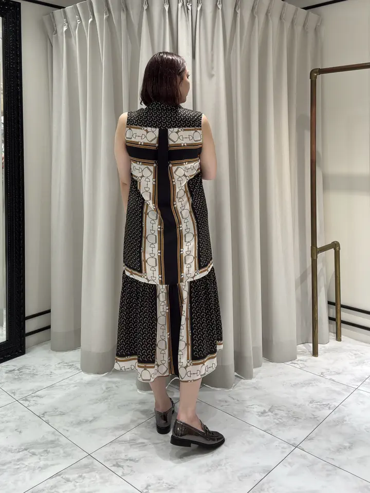 GRACE CONTINENTAL Izumi コーディネート画像