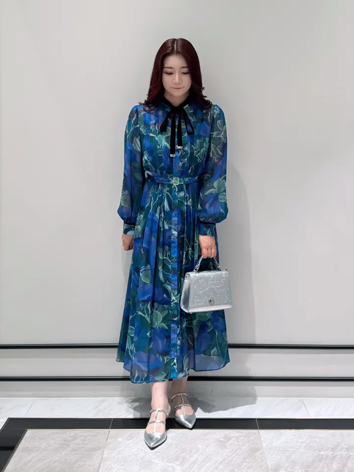 GRACE CONTINENTAL MOMOKO コーディネート画像