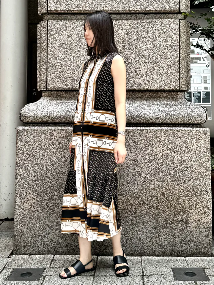 GRACE CONTINENTAL 伊藤　静華 コーディネート画像