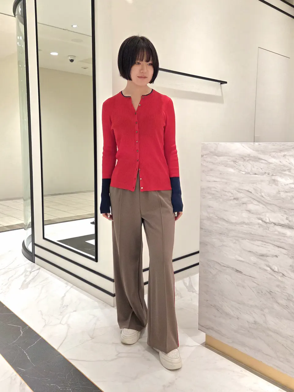  Akari コーディネート画像