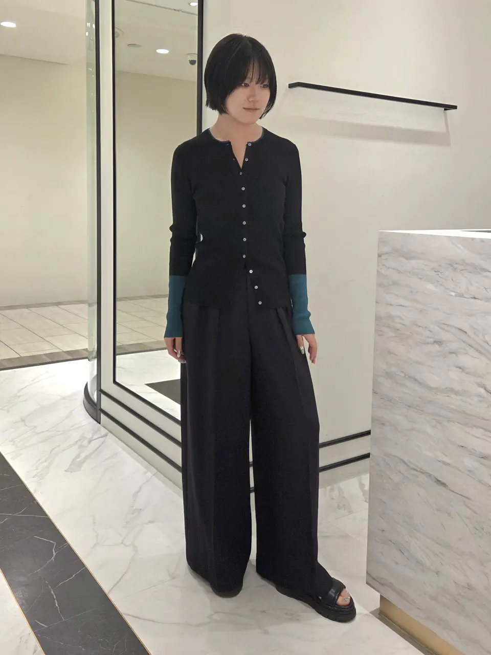  Akari コーディネート画像