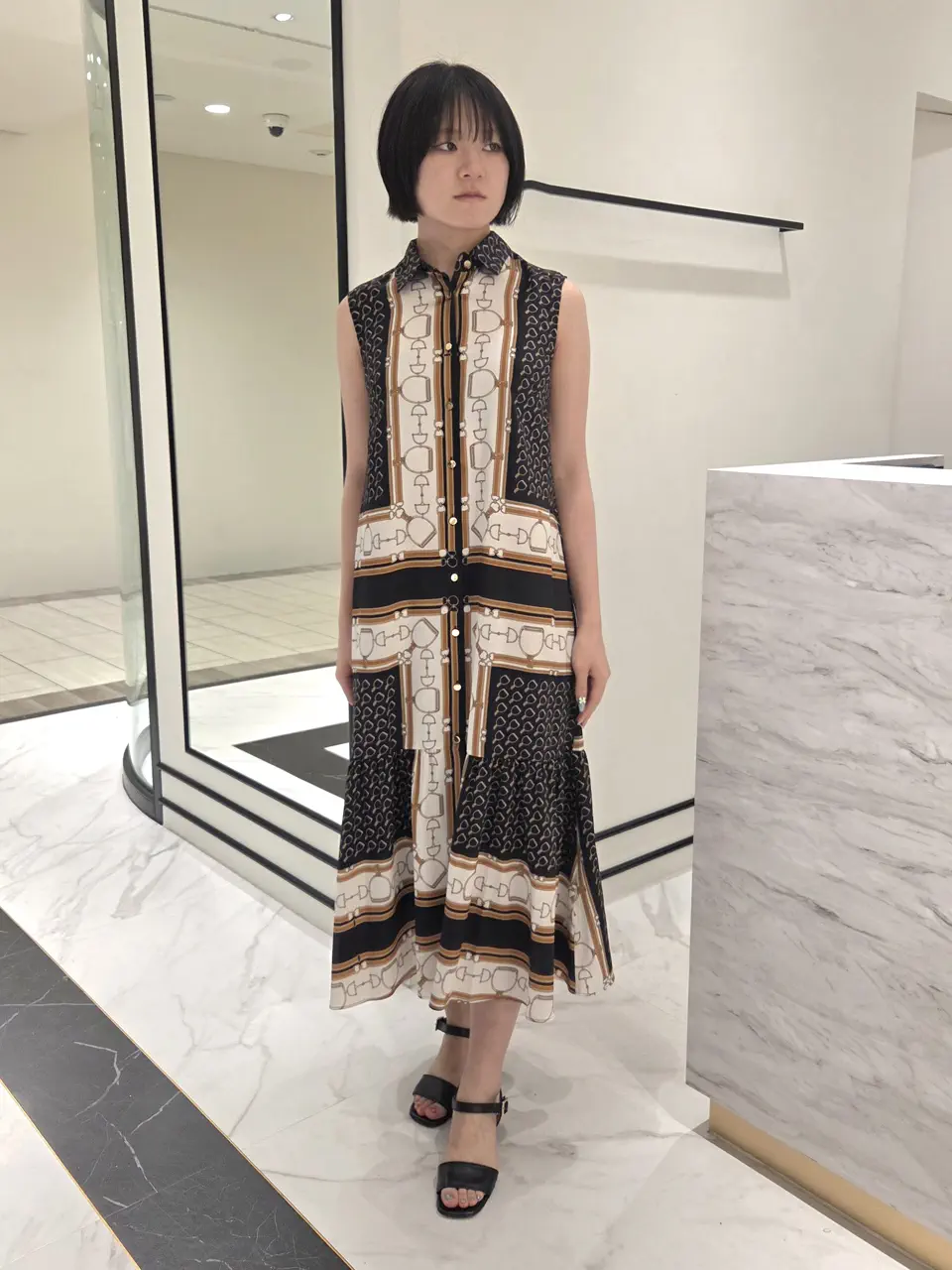  Akari コーディネート画像