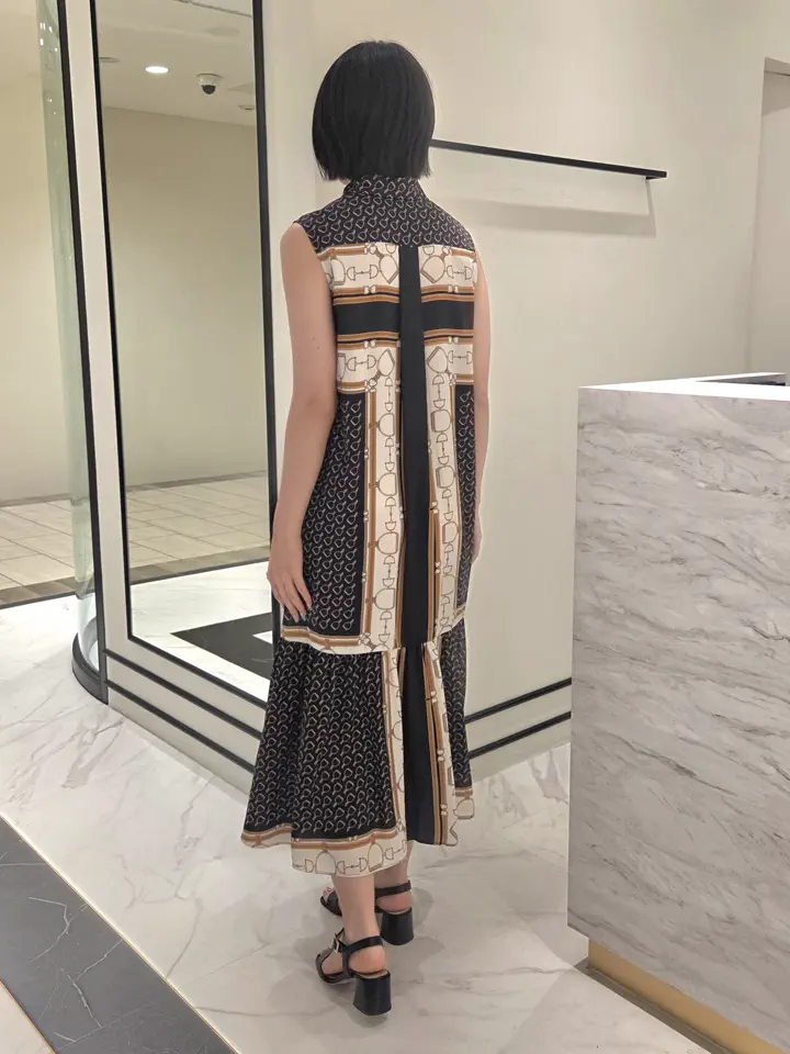 GRACE CONTINENTAL Akari コーディネート画像