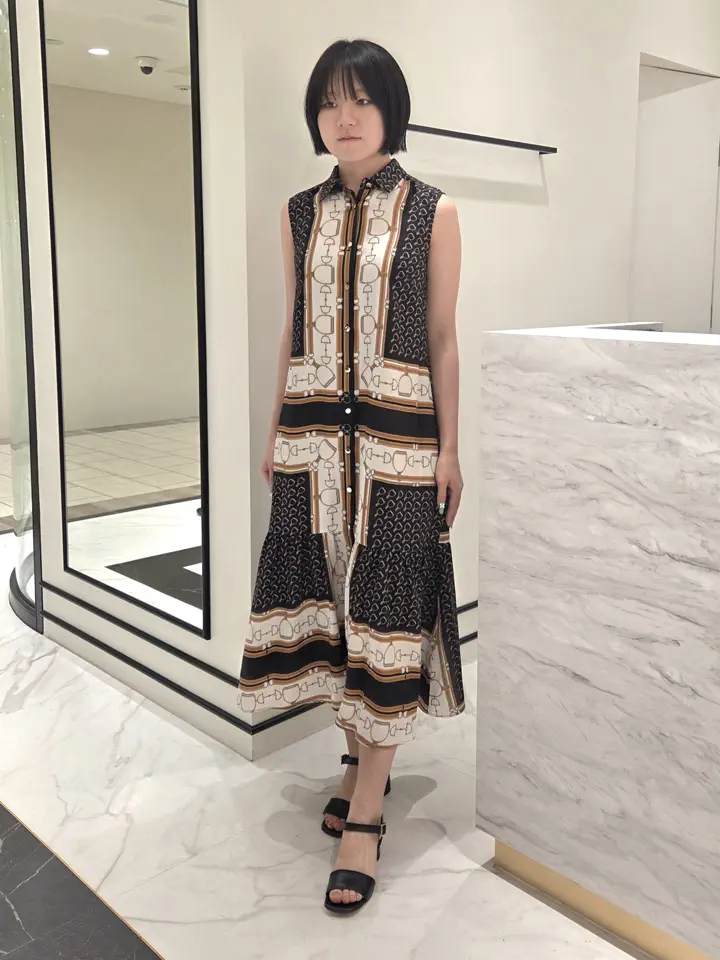 GRACE CONTINENTAL Akari コーディネート画像