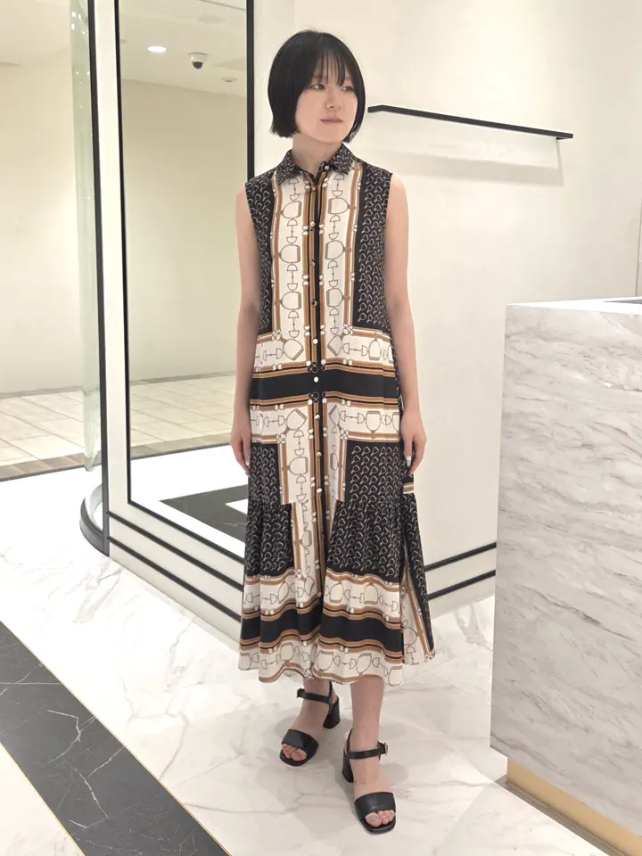 GRACE CONTINENTAL Akari コーディネート画像