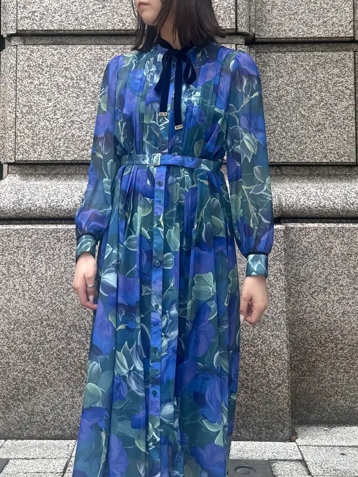 GRACE CONTINENTAL 伊藤　静華 コーディネート画像