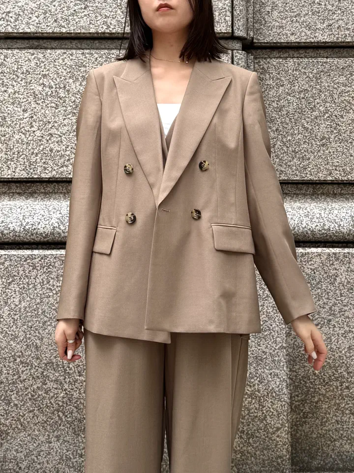 GRACE CONTINENTAL 伊藤　静華 コーディネート画像