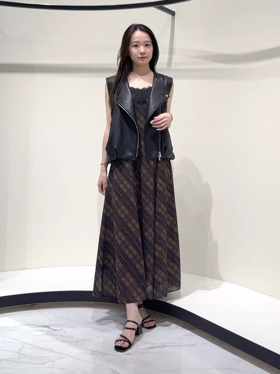 GRACE CONTINENTAL Suzuka コーディネート画像