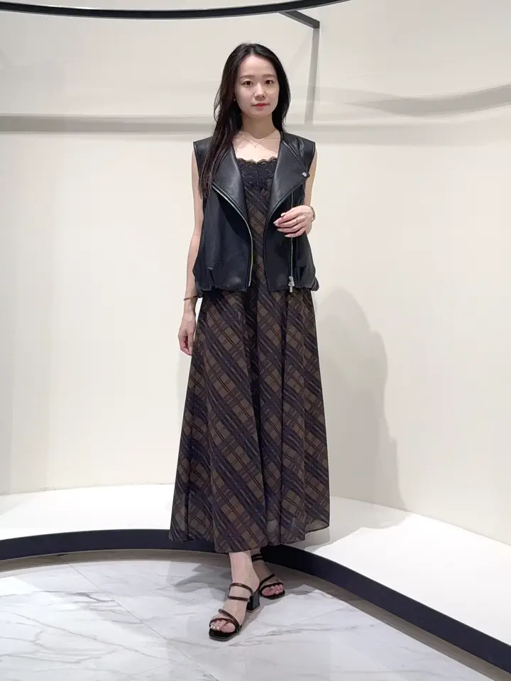 GRACE CONTINENTAL Suzuka コーディネート画像