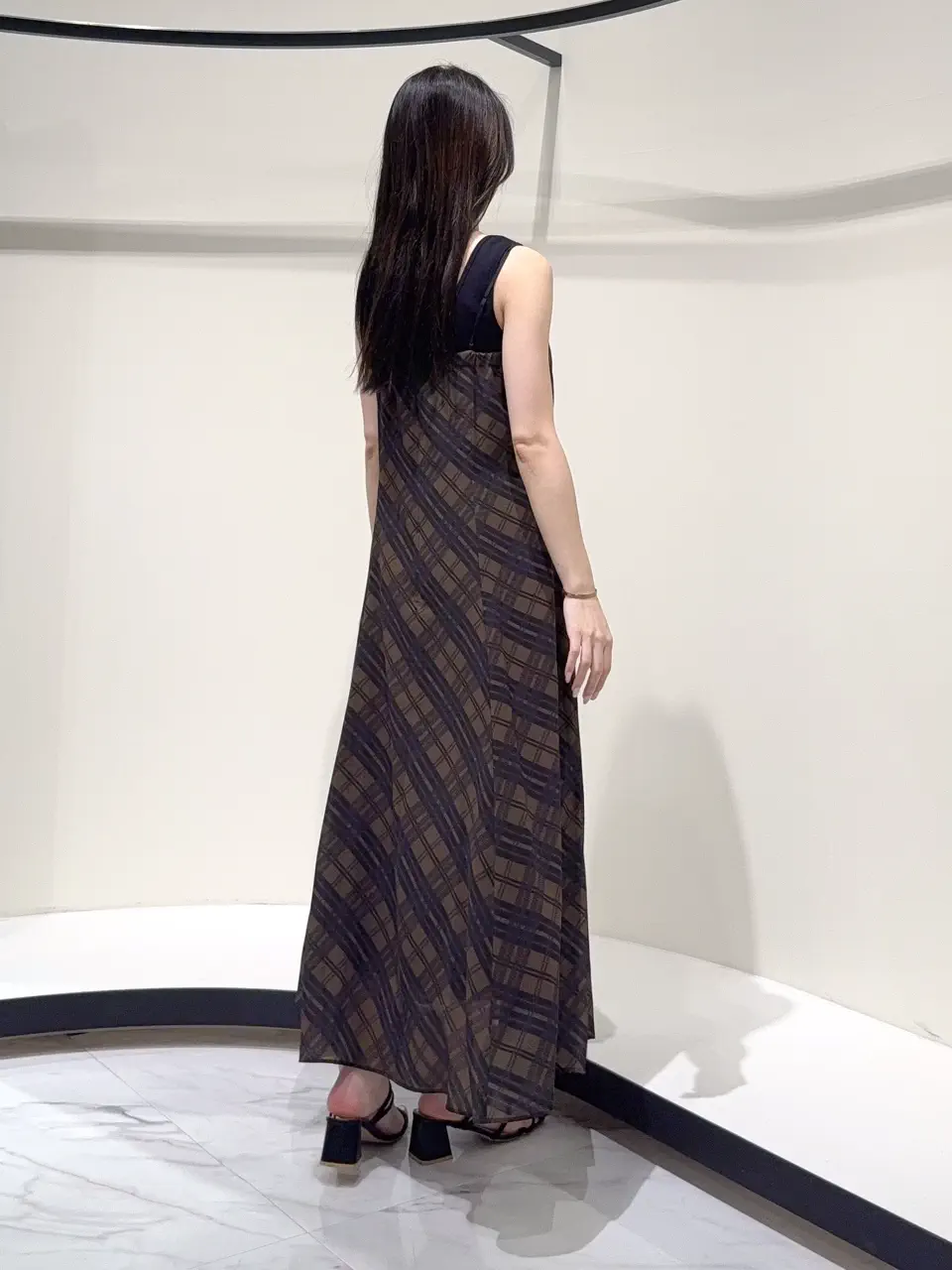 GRACE CONTINENTAL Suzuka コーディネート画像