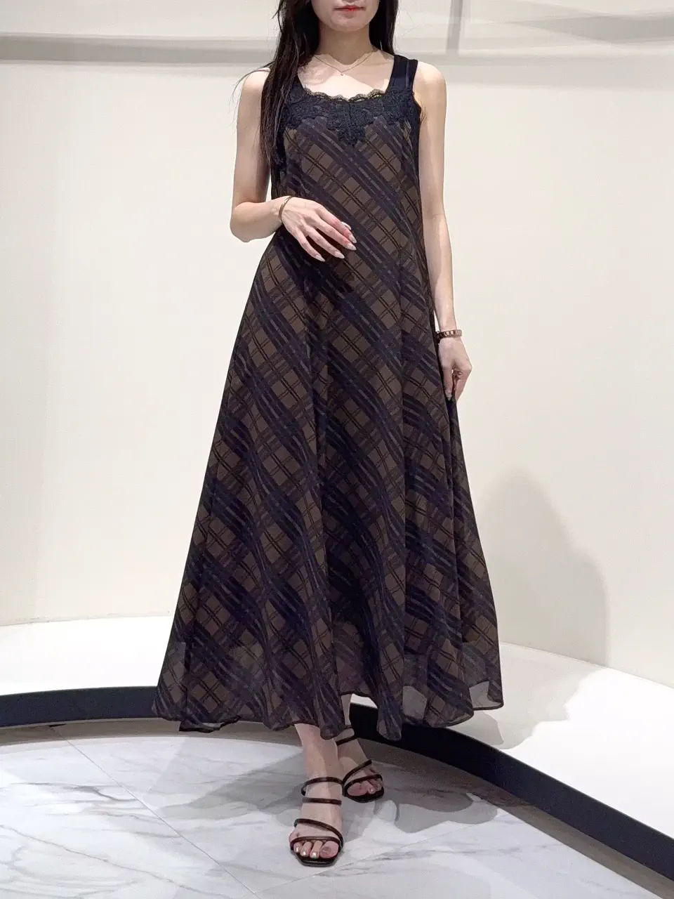 GRACE CONTINENTAL Suzuka コーディネート画像